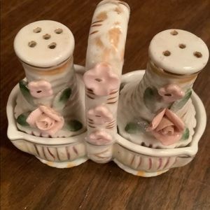 Vintage Sphinx salt & pepper shakers in basket made in Japan 1950s